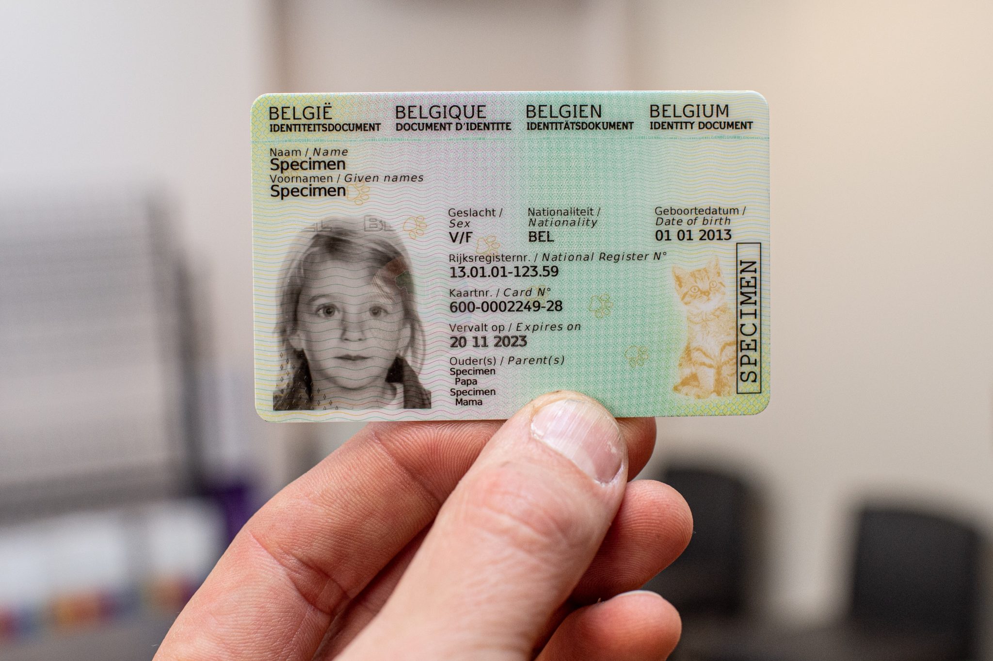 Belgian-ID-card-2048x1363-1.jpg 购买比利时身份证 - Image 1