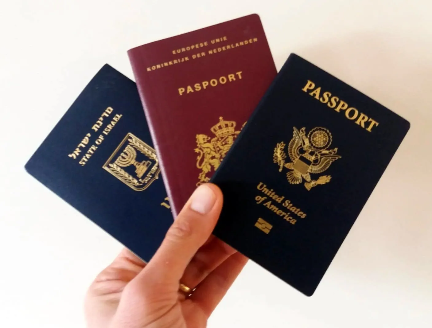 EU-Passport.webp 如何购买2026年版真实美国护照 - Image 1